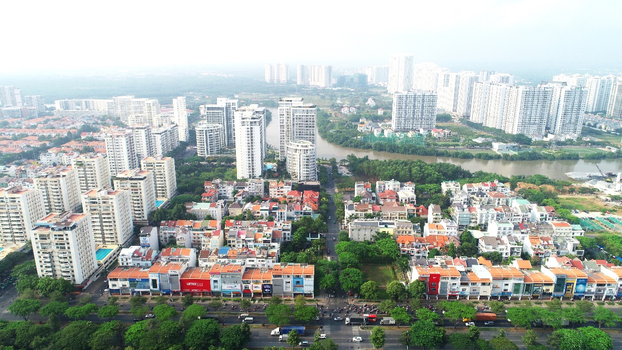 With limited supply, South Saigon real estate makes a new price floor