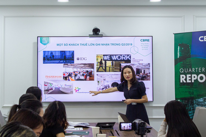 Giá thuê văn phòng tăng vọt vẫn hút người thuê