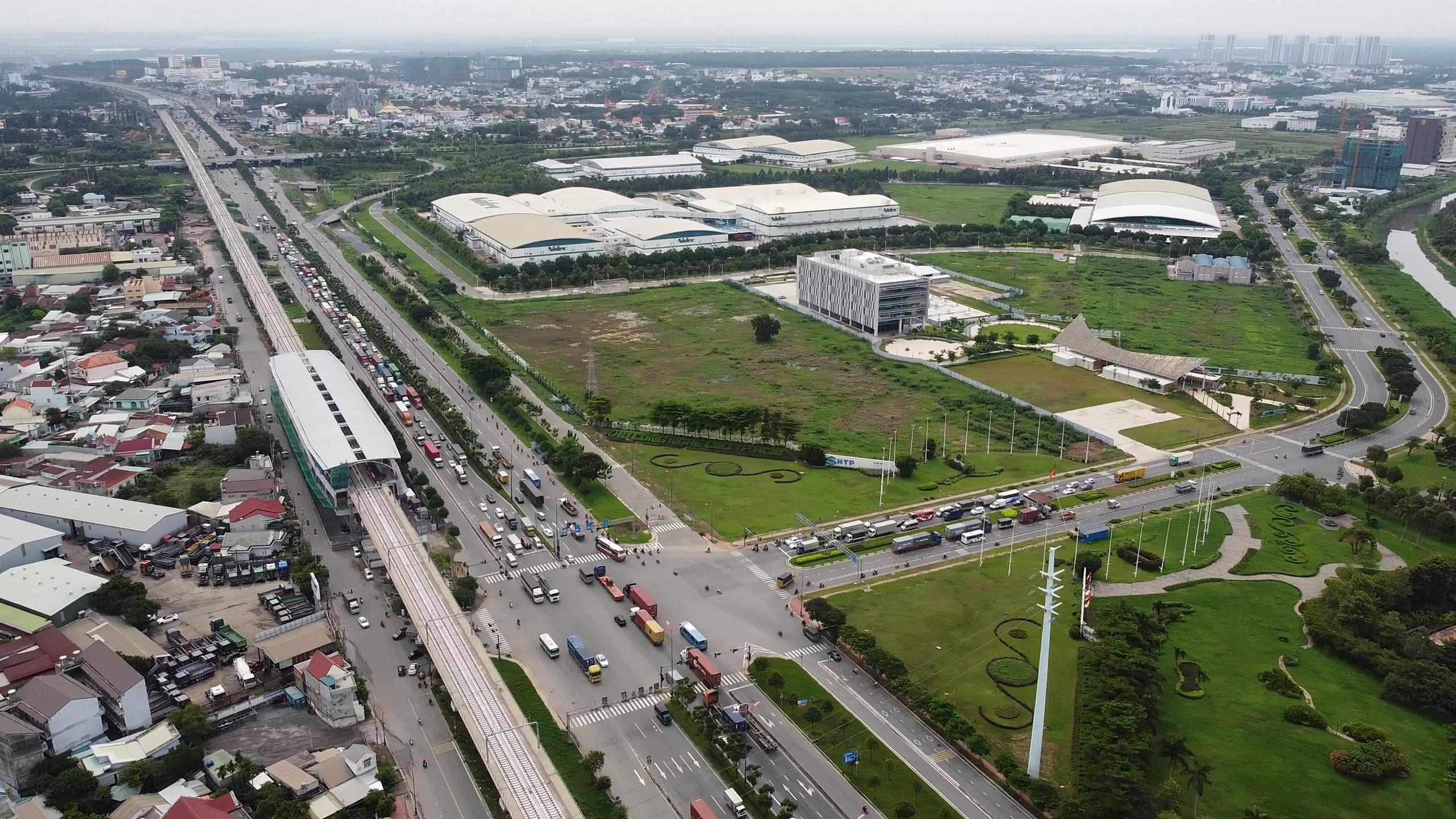Ho Chi Minh City puts priority on high rise building along metro lines