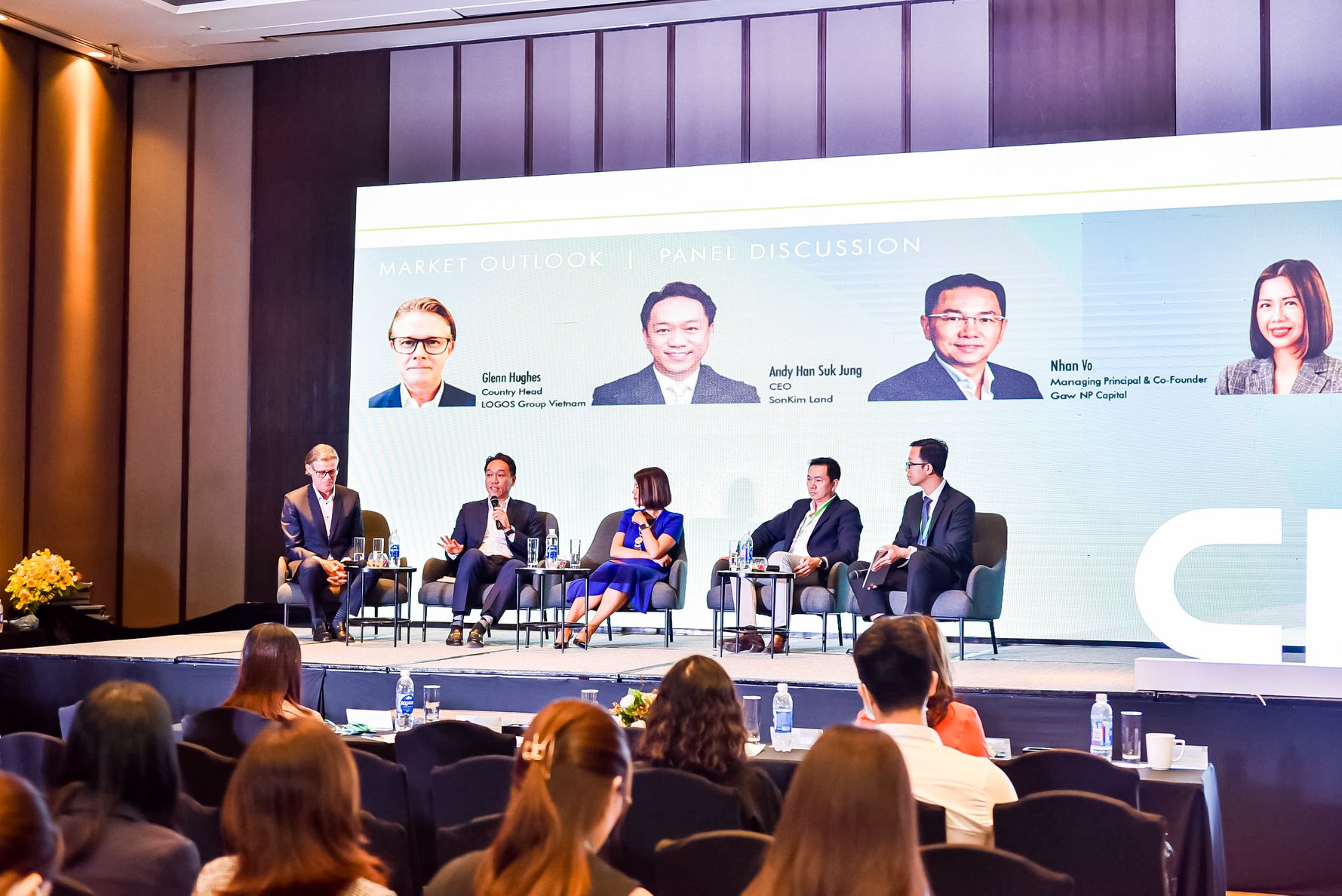 Hochiminh Real Estate - CBRE Market Outlook 2021