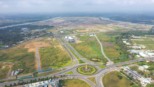 HCMC to get four Japanese-built metro trains in summer