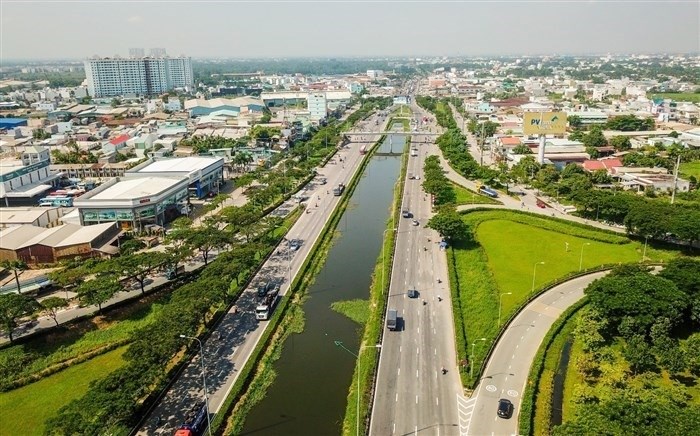 Bất động sản khu Đông tăng mạnh, khu Tây trở thành “đất lành” cho nhà đầu tư