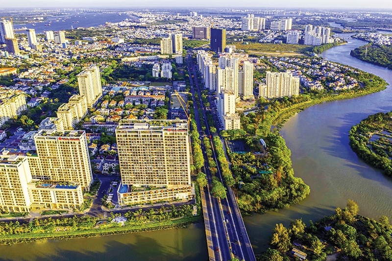 Real estate market on firm basis in first half