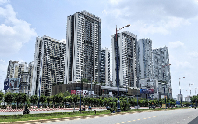 Public investment pushes real estate market