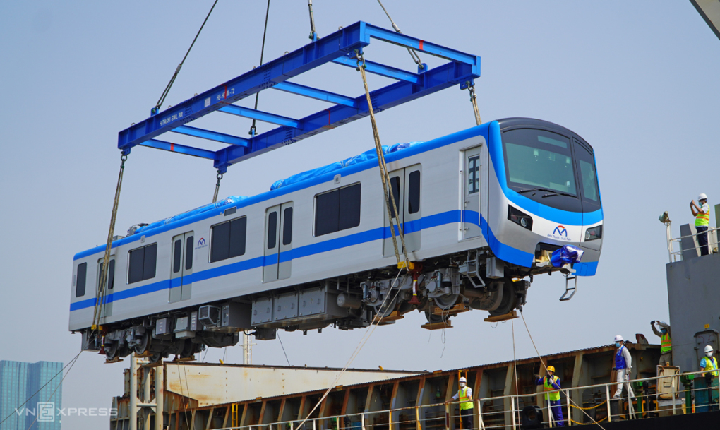 Thêm hai đoàn tàu Metro Số 1 về TP HCM